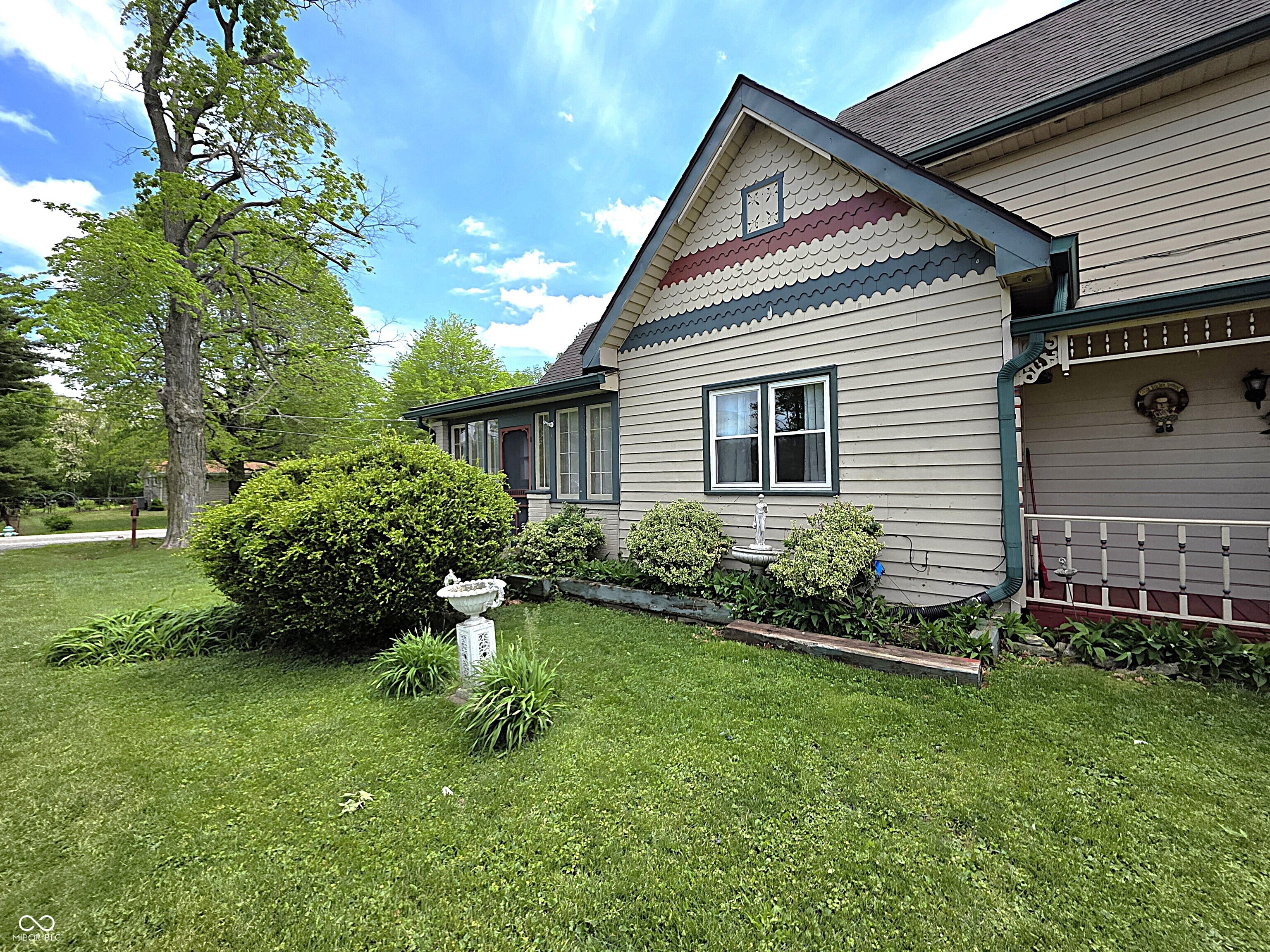 6908 Mendenhall Road Indianapolis, IN 46221 - Photo 28 of 35