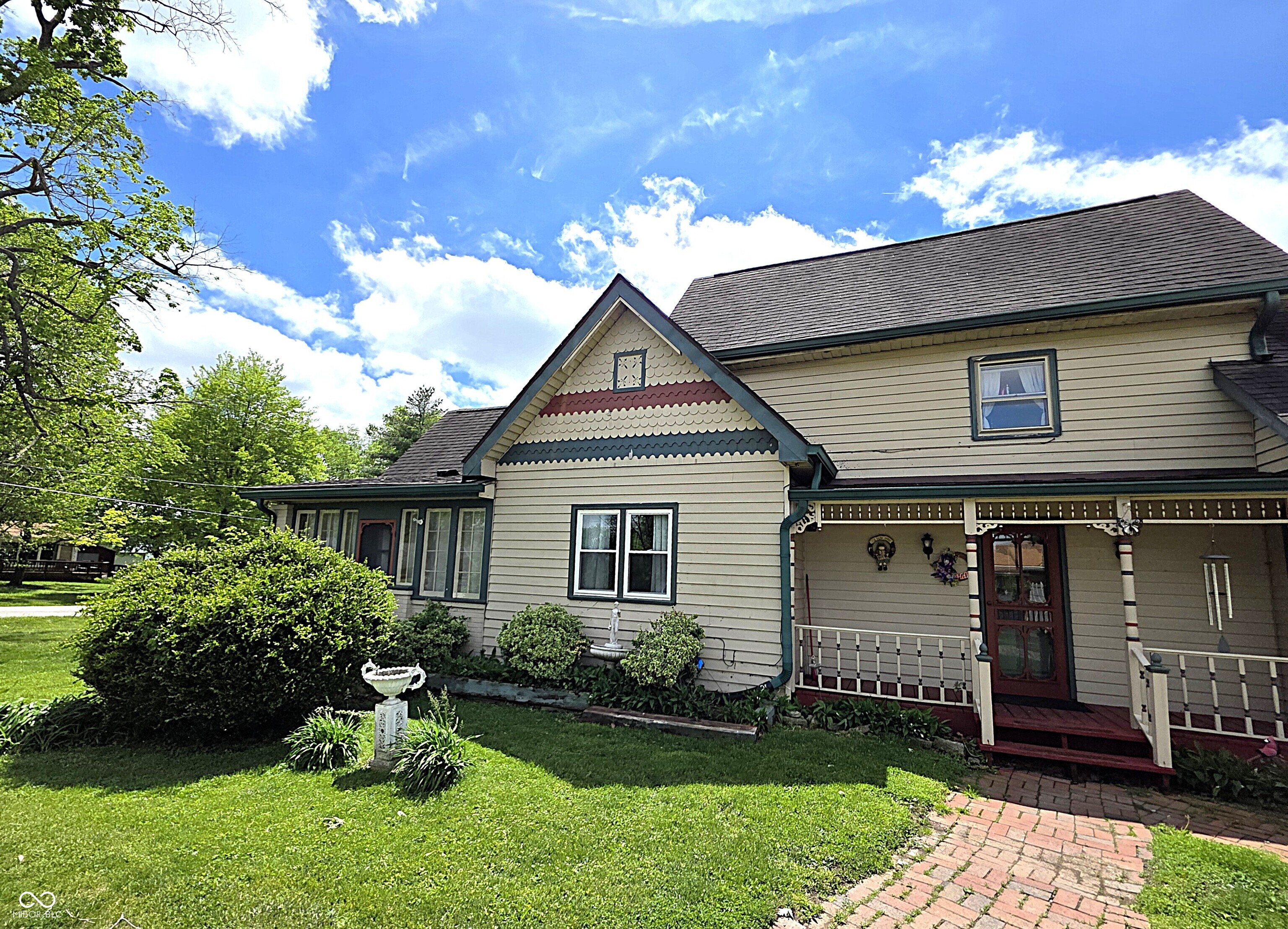 6908 Mendenhall Road Indianapolis, IN 46221 - Photo 32 of 35