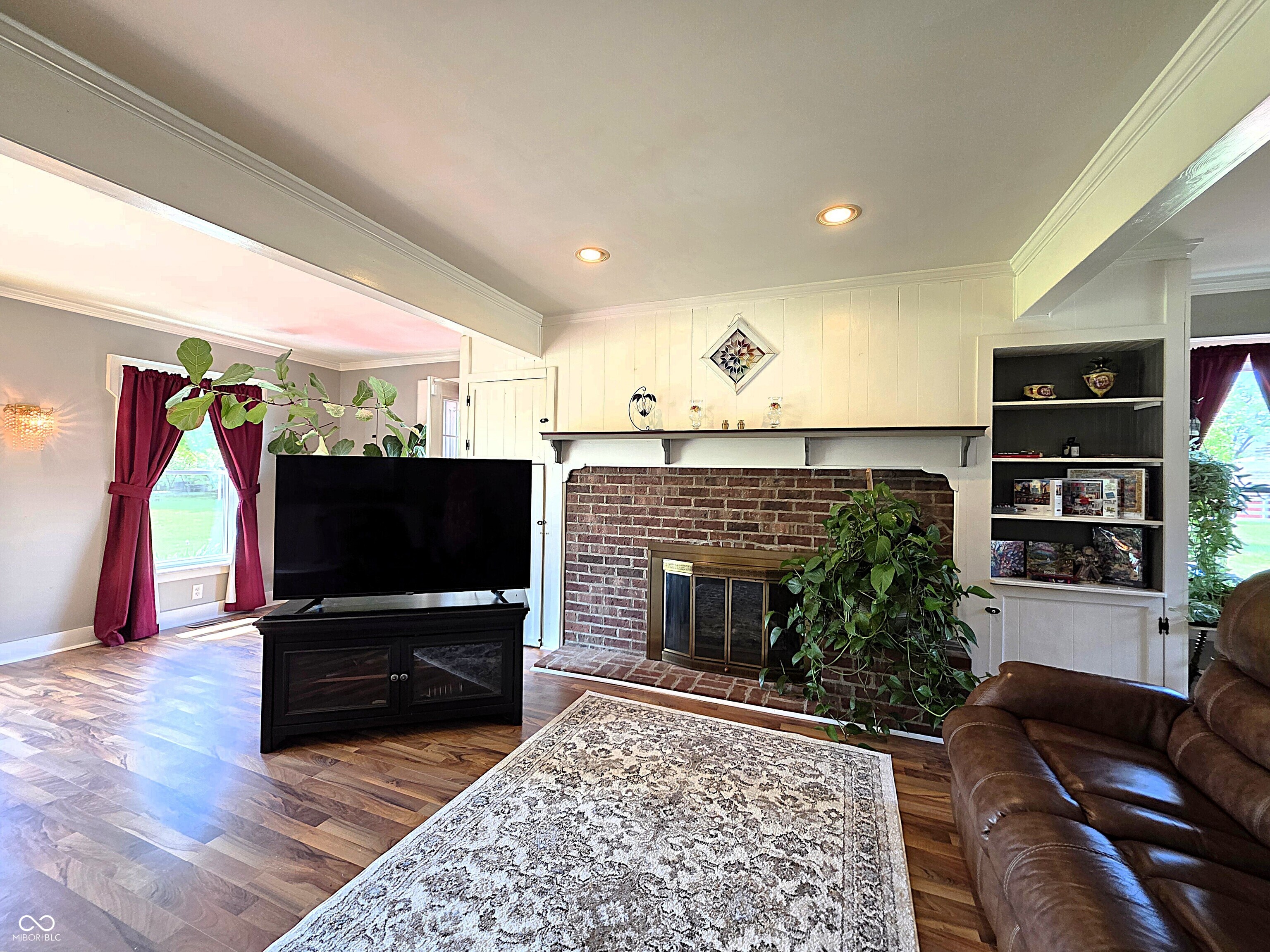 6908 Mendenhall Road Indianapolis, IN 46221 - Photo 6 of 35