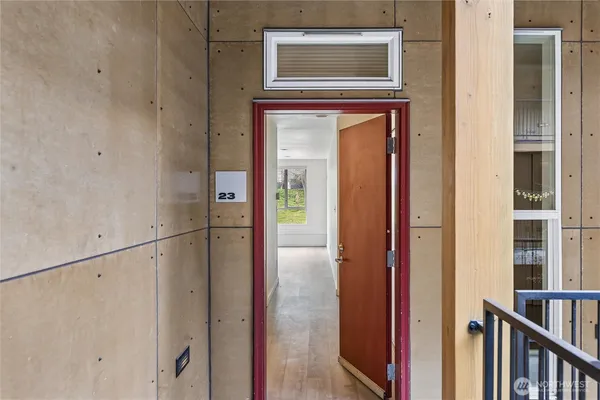 $2,500 | 66 Bell Street, Unit 23, Seattle, WA 98121