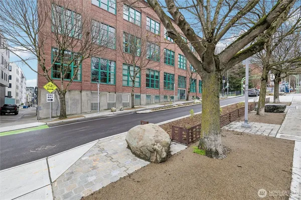 $2,500 | 66 Bell Street, Unit 23, Seattle, WA 98121