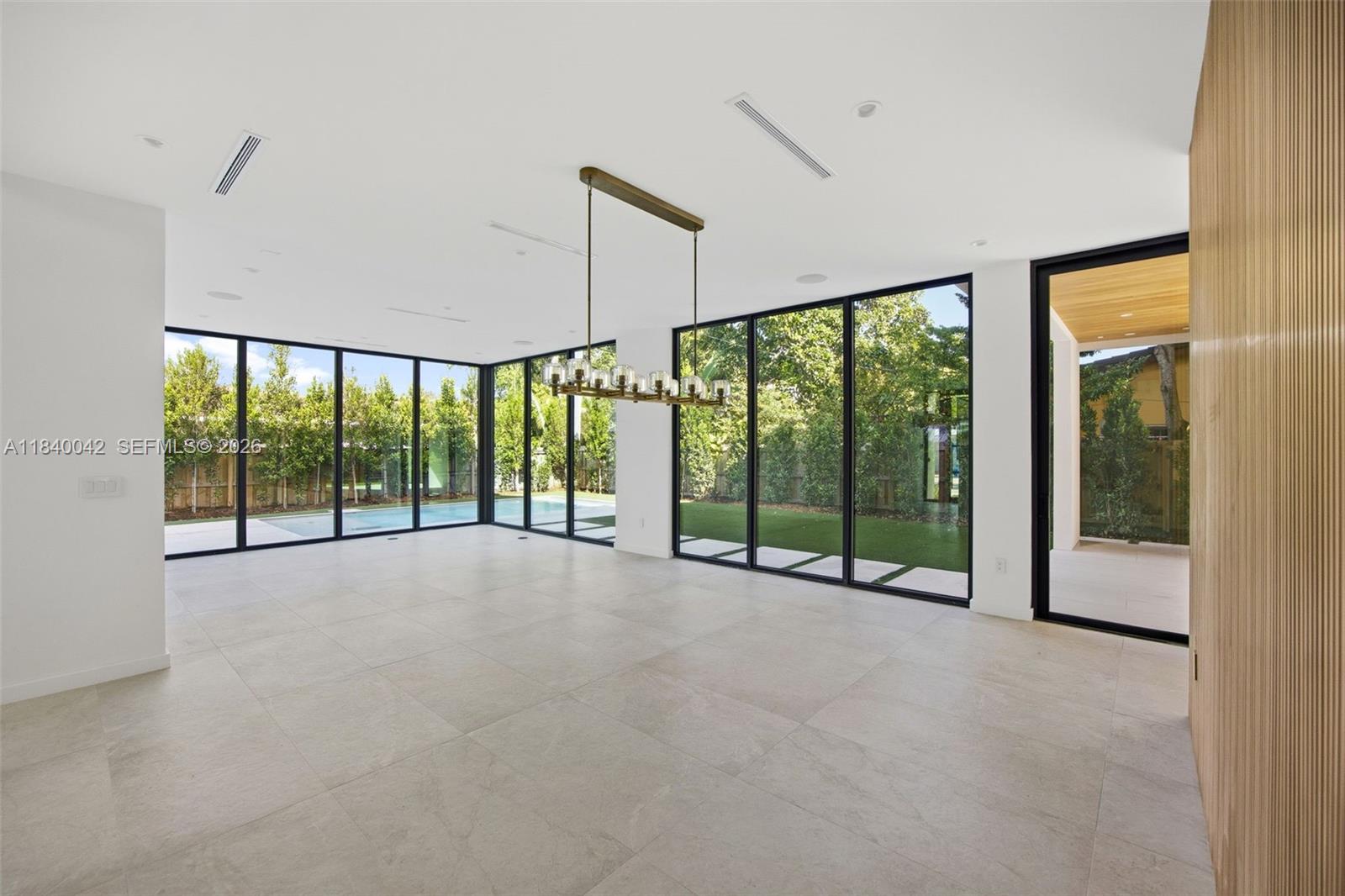 7965 Southwest 53rd Avenue Miami, FL 33143 - Photo 13 of 36