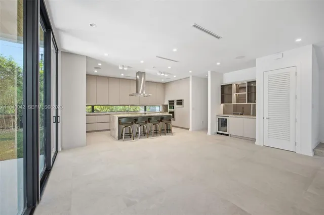 $5,695,000 | 7965 Southwest 53rd Avenue, Miami, FL 33143
