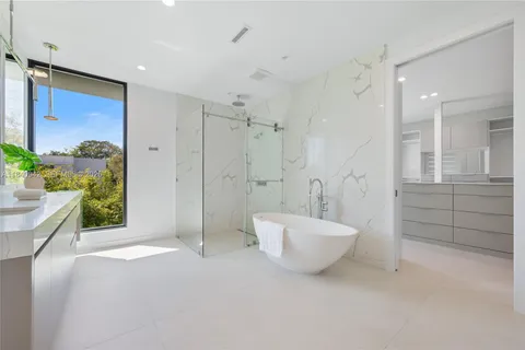 $5,695,000 | 7965 Southwest 53rd Avenue, Miami, FL 33143