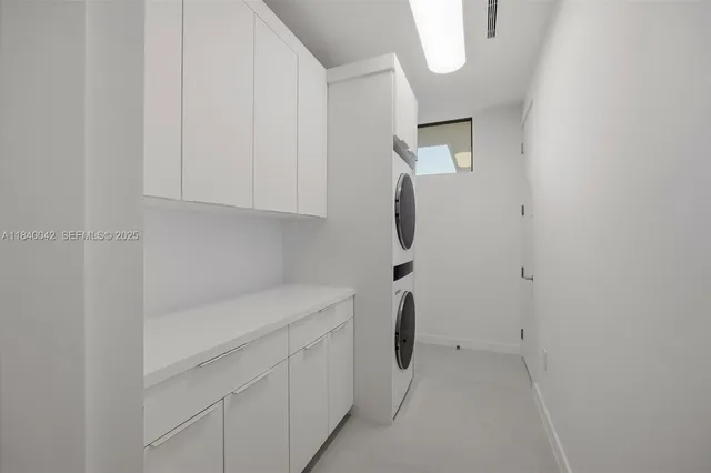 $5,695,000 | 7965 Southwest 53rd Avenue, Miami, FL 33143