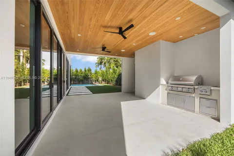 $5,695,000 | 7965 Southwest 53rd Avenue, Miami, FL 33143