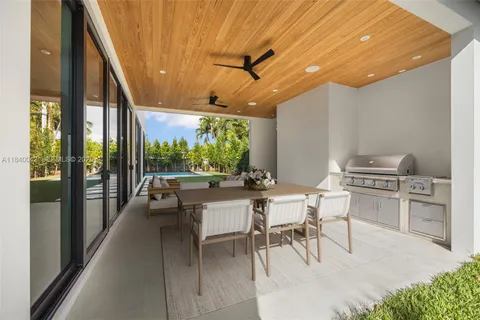 $5,695,000 | 7965 Southwest 53rd Avenue, Miami, FL 33143