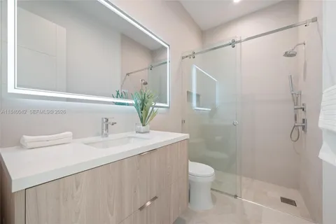 $5,695,000 | 7965 Southwest 53rd Avenue, Miami, FL 33143