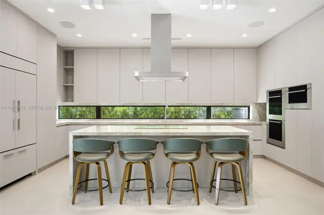 $5,695,000 | 7965 Southwest 53rd Avenue, Miami, FL 33143