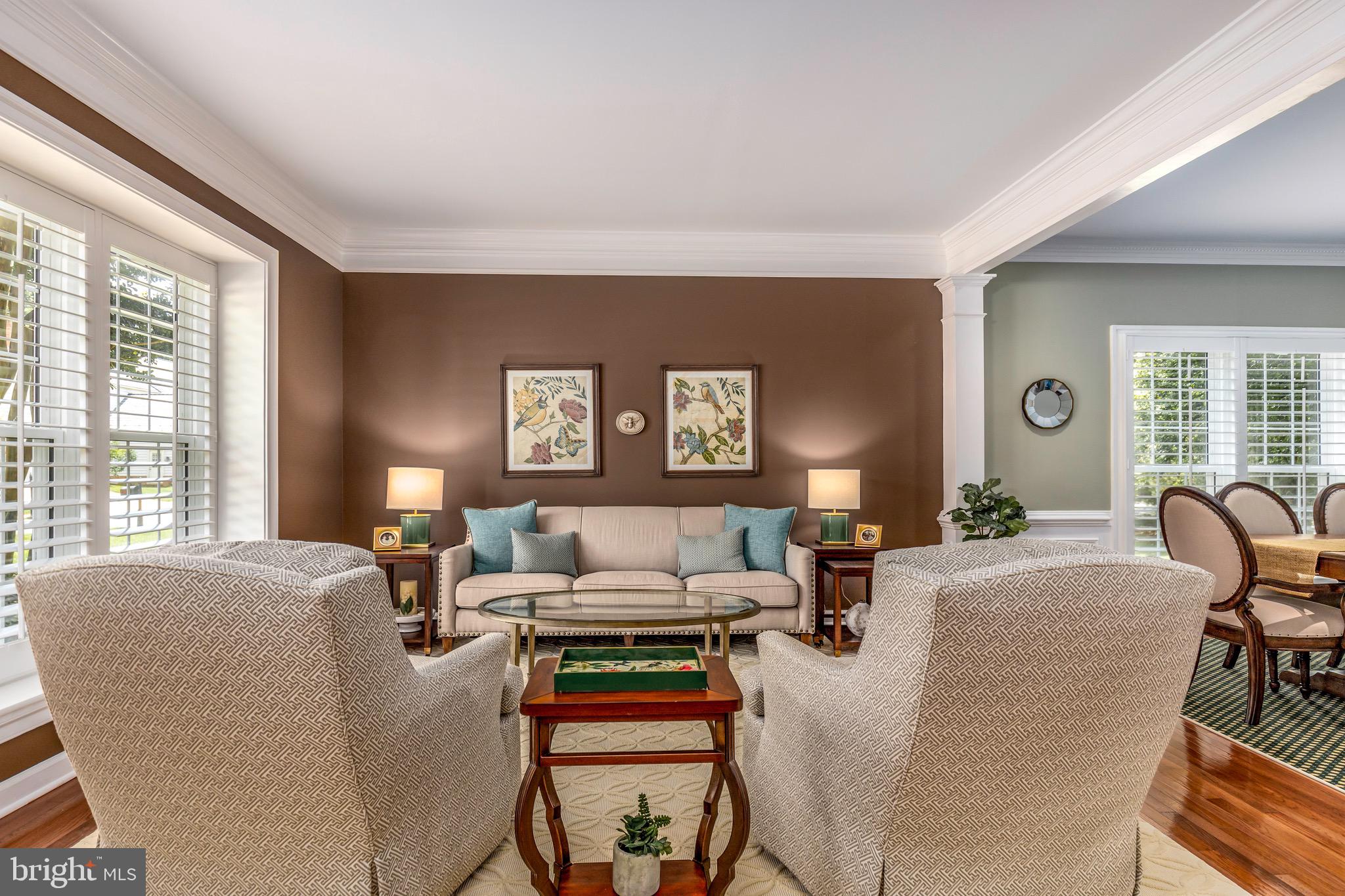 9736 Hidden Valley Road Vienna, VA 22181 - Photo 4 of 39 Gallery Image 4
