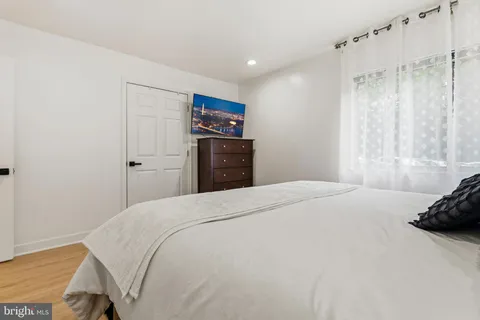 $298,000 | 12403 Braxfield Court, Unit 4617, Rockville, MD 20852