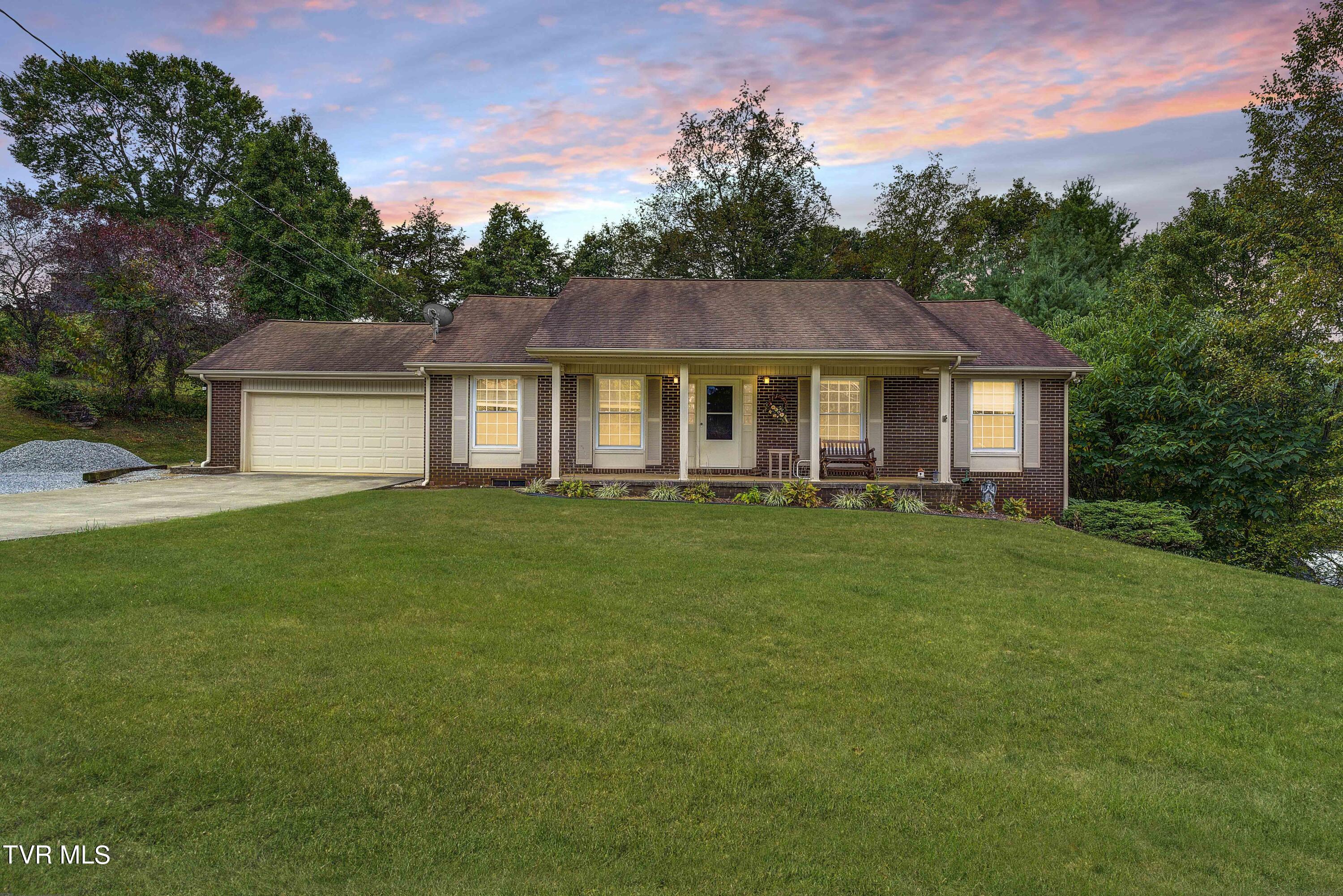 122 Unaka Subdivision Road Elizabethton, TN 37643 - Photo 14 of 46 UnakaTWI