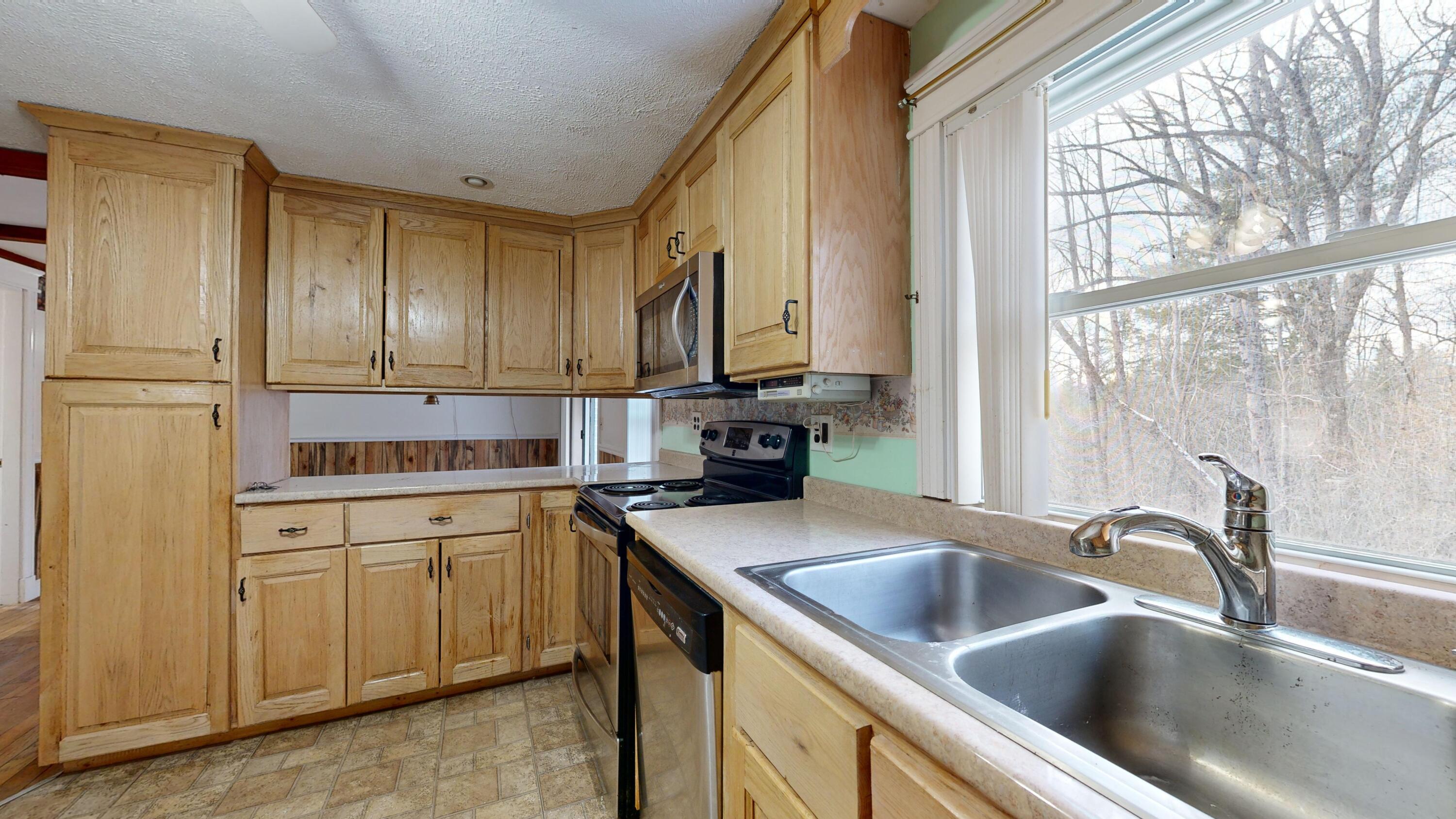 703 Middle Road Sabattus, ME 04280 - Photo 11 of 63 703-Middle-Road-01152025_095823
