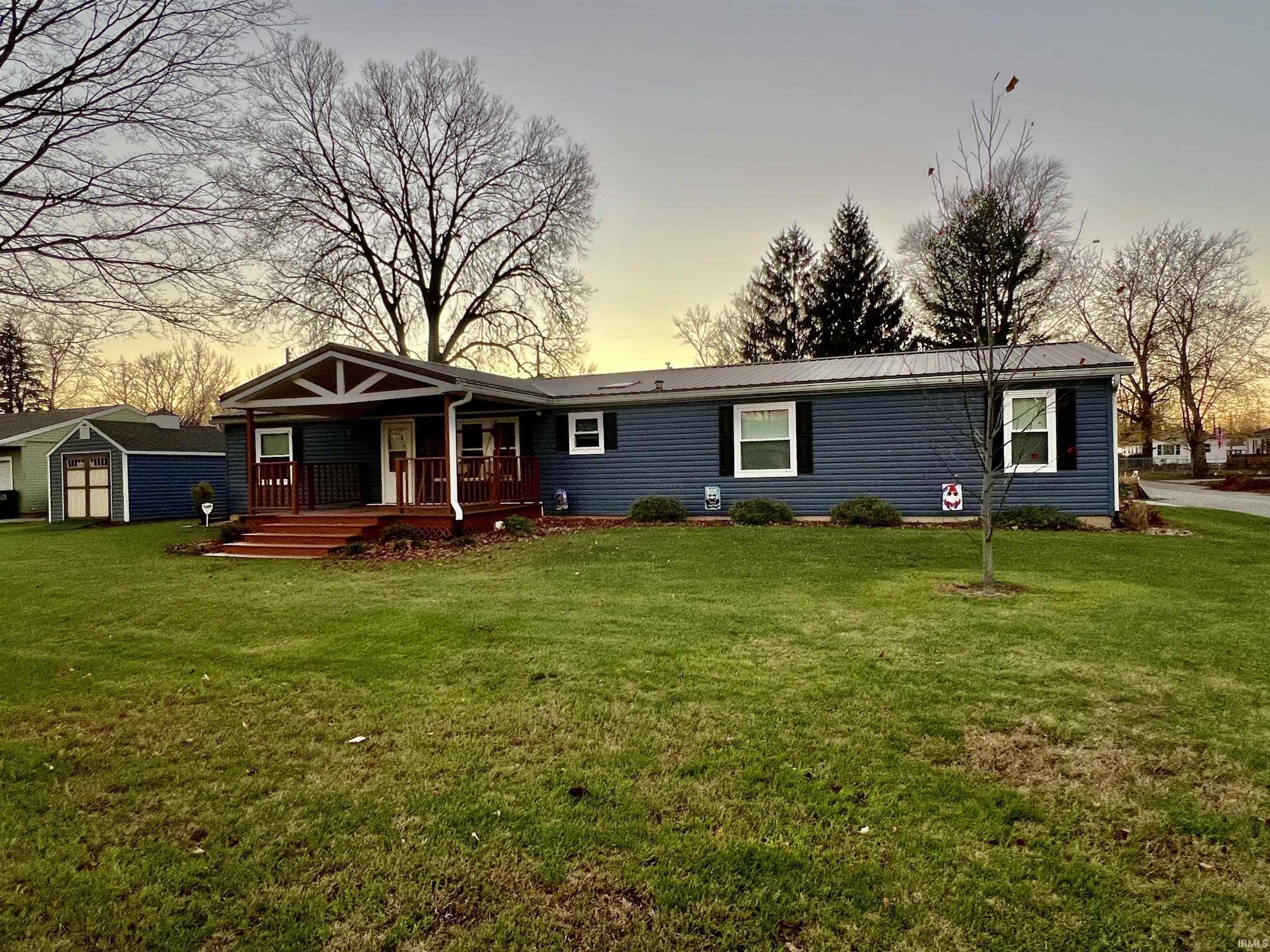 1502 College Avenue Rochester, IN 46975 - Photo 2 of 35