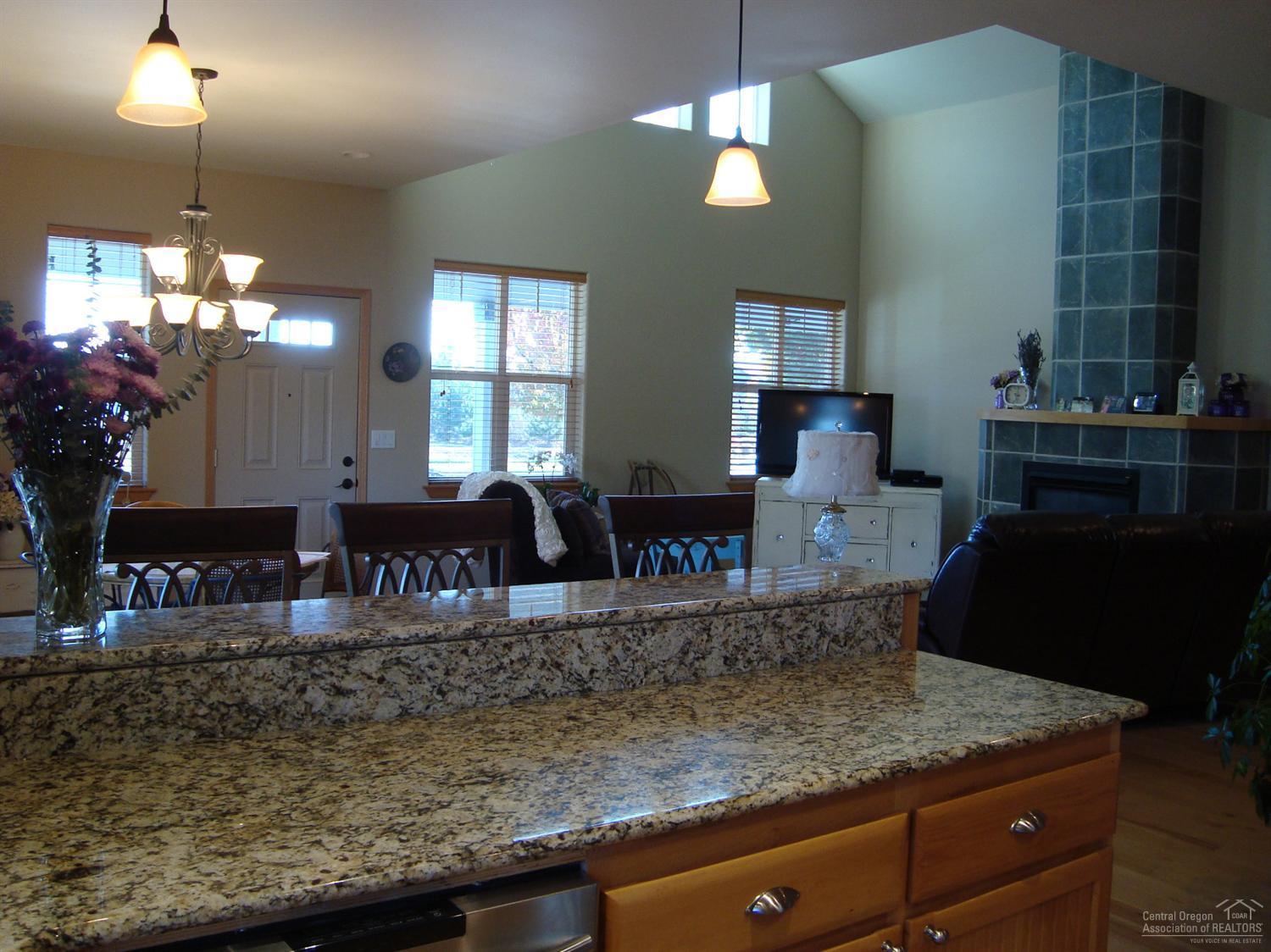 1149 Northwest Rimrock Drive Redmond, OR 97756 - Photo 10 of 25 Additional Photo