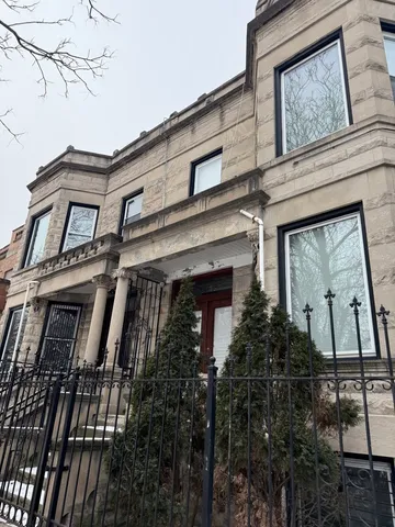 $1,449 | 2306 South Marshall Boulevard, Unit 1, Chicago, IL 60623