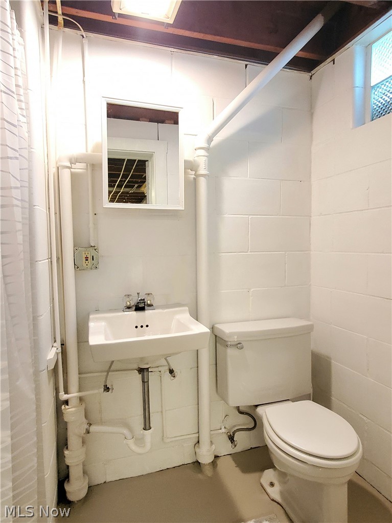 209 Raff Road Northwest Canton, OH 44708 - Photo 20 of 28 Lower Level Bath