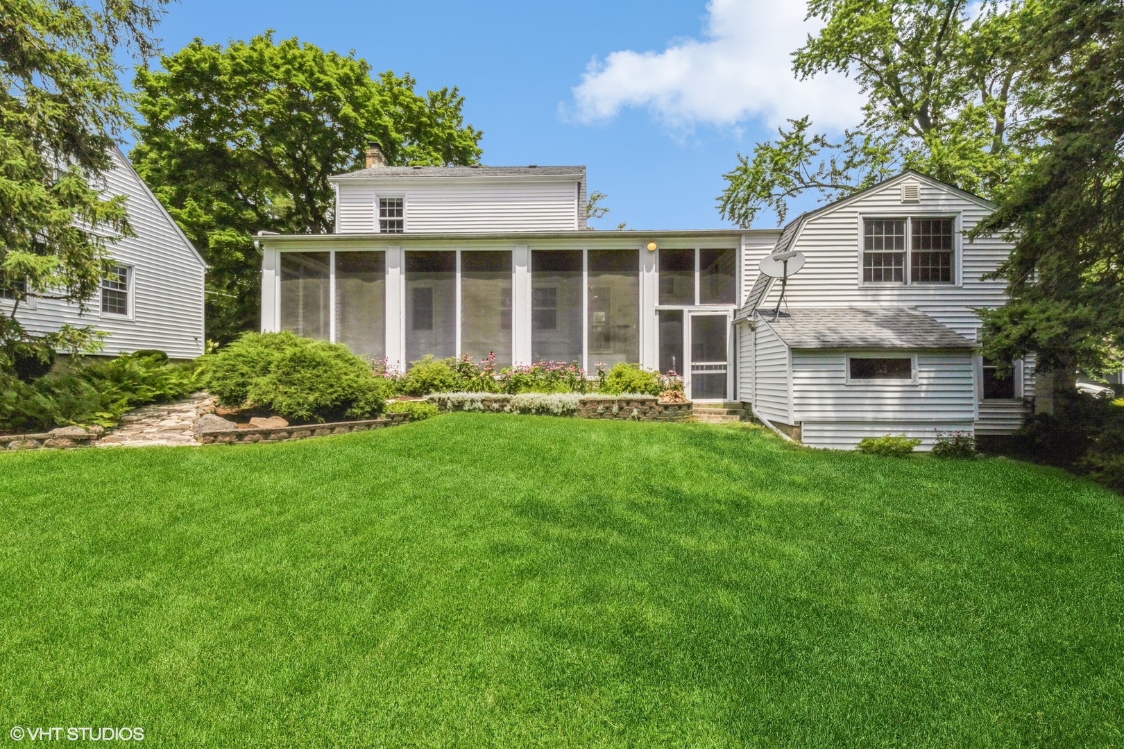 3 Lakeview Drive Mundelein, IL 60060 - Photo 13 of 13