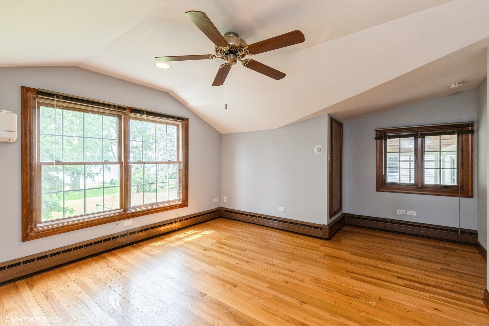 3 Lakeview Drive Mundelein, IL 60060 - Photo 5 of 13