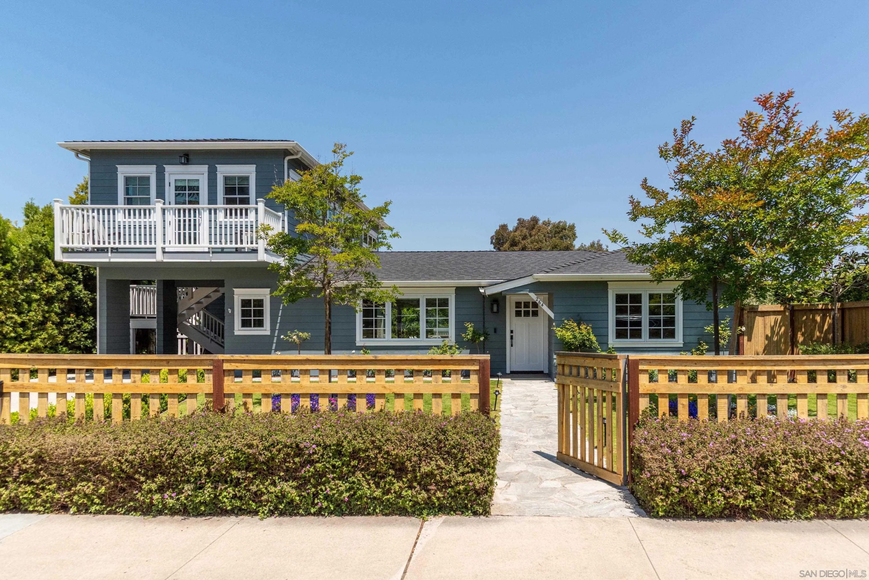 264 24th Street Del Mar, CA 92014 - Photo 2 of 28