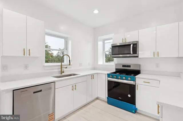 $389,000 | 65 Limekiln Pike, Glenside, PA 19038