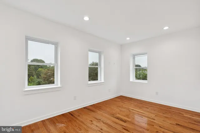 $389,000 | 65 Limekiln Pike, Glenside, PA 19038