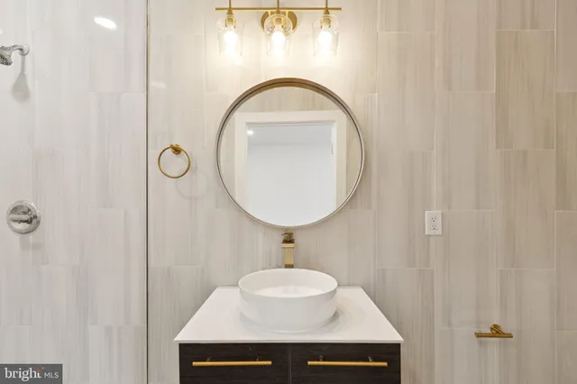 $389,000 | 65 Limekiln Pike, Glenside, PA 19038