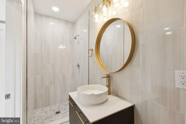 $389,000 | 65 Limekiln Pike, Glenside, PA 19038