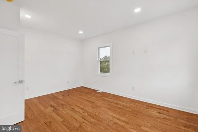 $389,000 | 65 Limekiln Pike, Glenside, PA 19038