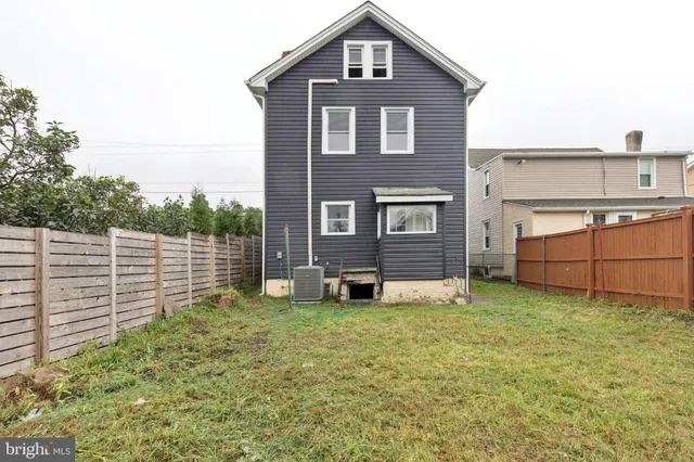 $389,000 | 65 Limekiln Pike, Glenside, PA 19038