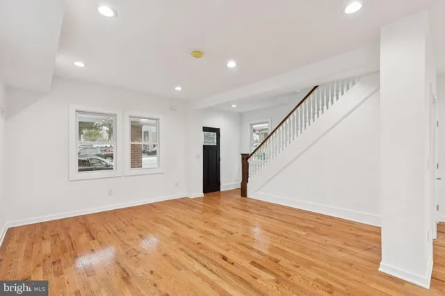 $389,000 | 65 Limekiln Pike, Glenside, PA 19038