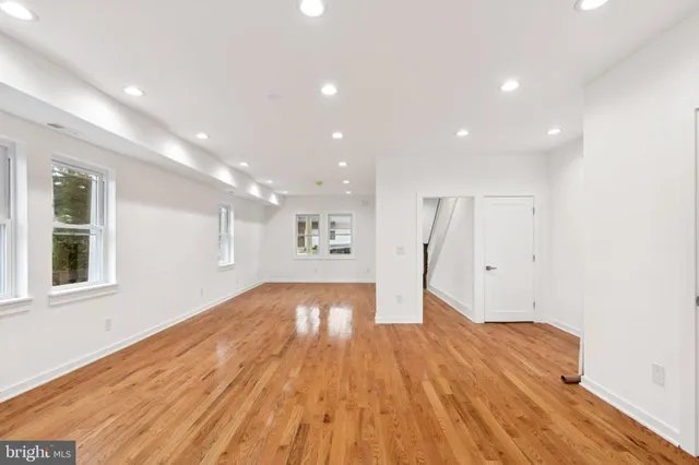 $389,000 | 65 Limekiln Pike, Glenside, PA 19038