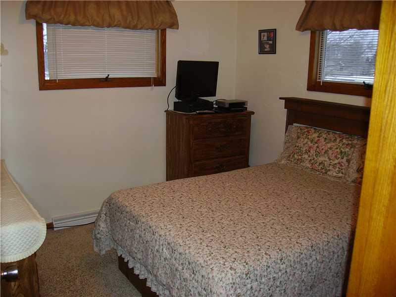 950 Cleland Mill Road New Castle, PA 16102 - Photo 5 of 15 Bedroom.