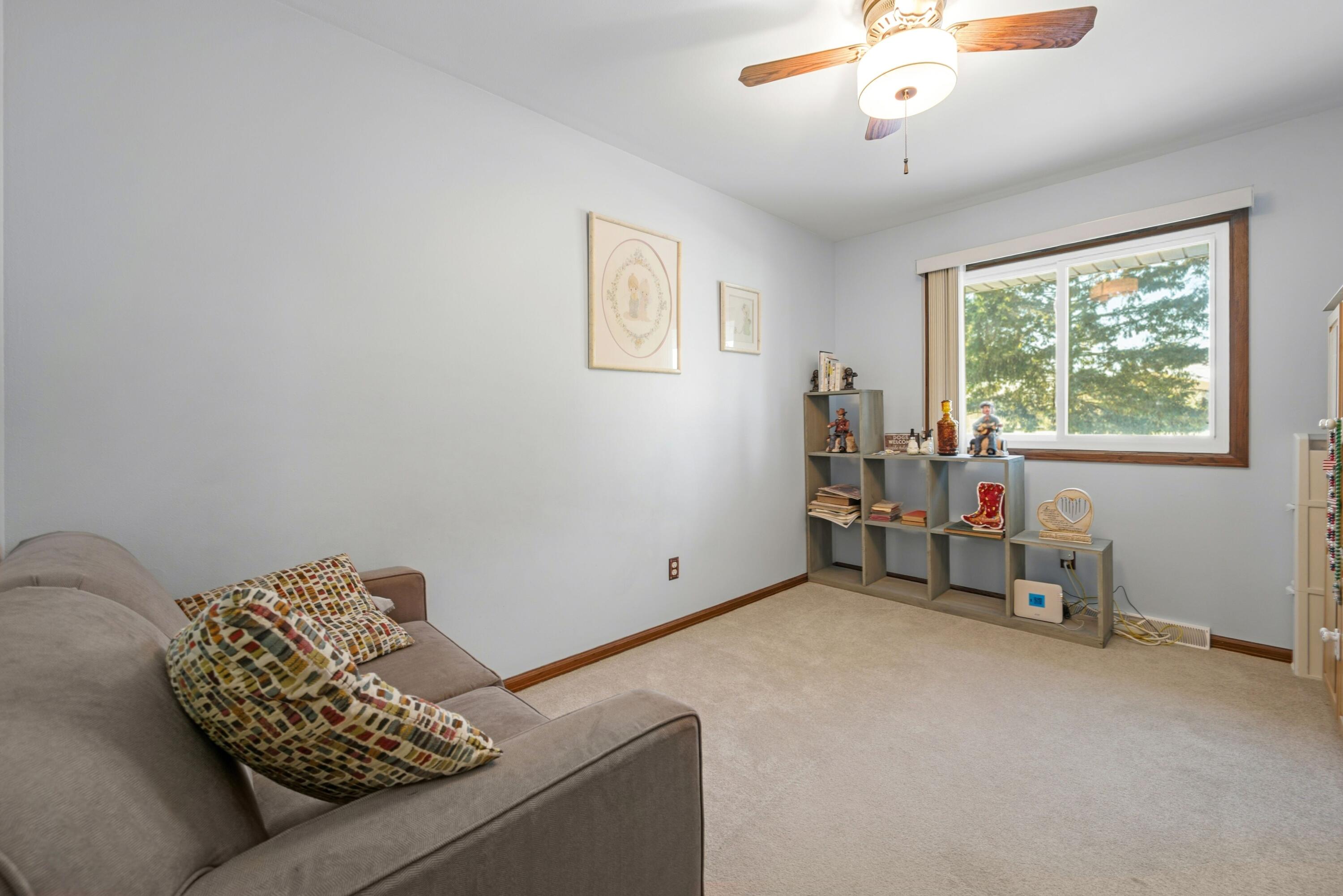 3641 North Main Street North Bay, WI 53402 - Photo 12 of 17 Bedroom 2