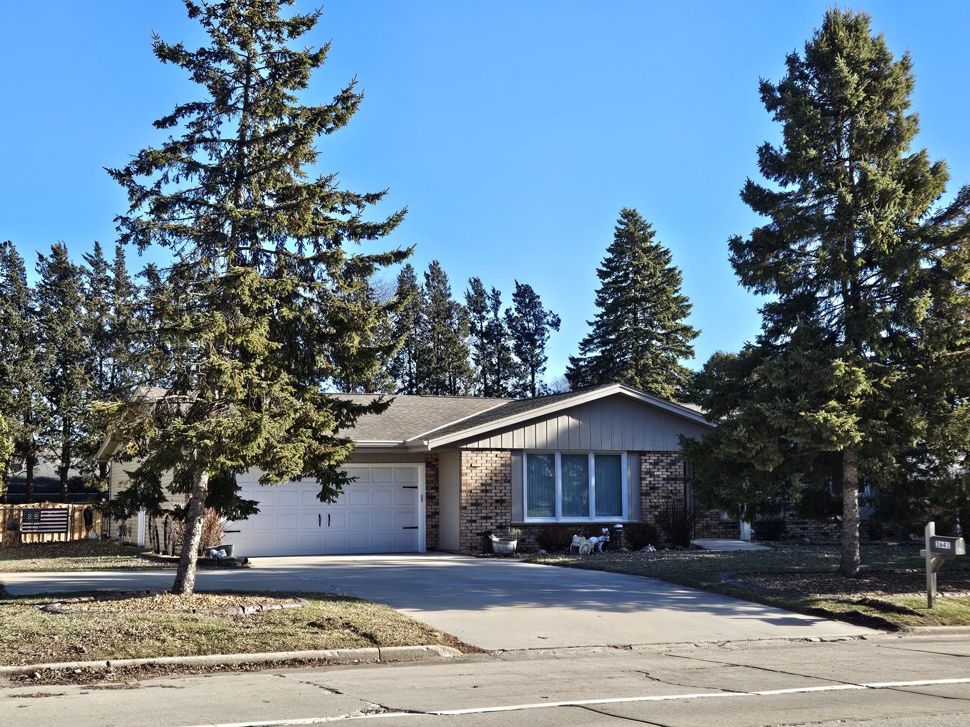 3641 North Main Street North Bay, WI 53402 - Photo 17 of 17 No Snow!