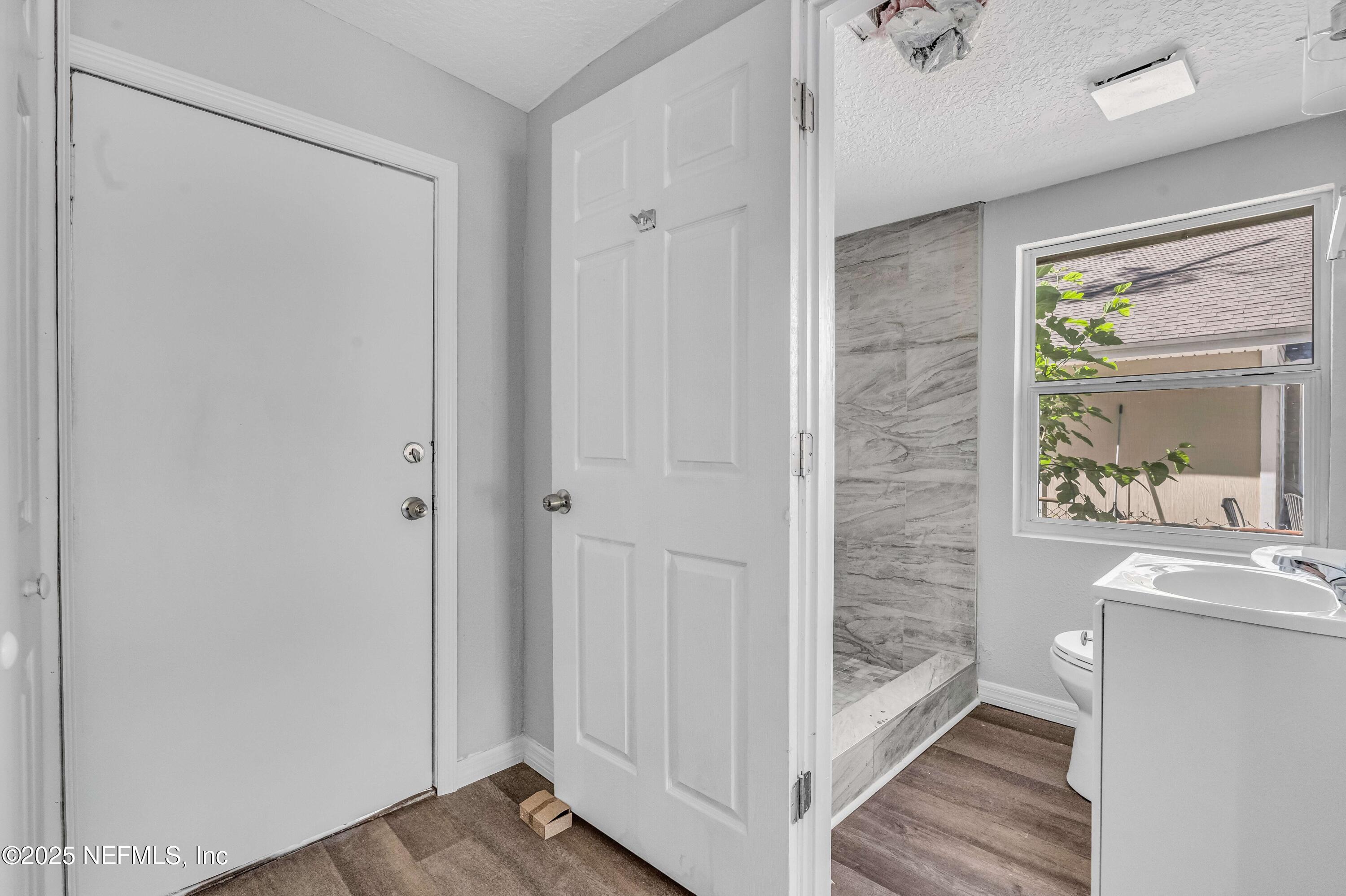 4172 Grant Road Jacksonville, FL 32207 - Photo 4 of 18 DSC08167-min