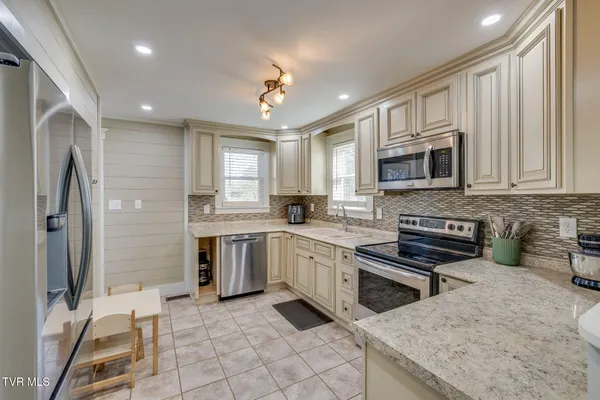 $277,000 | 2706 Gray Street, Johnson City, TN 37604