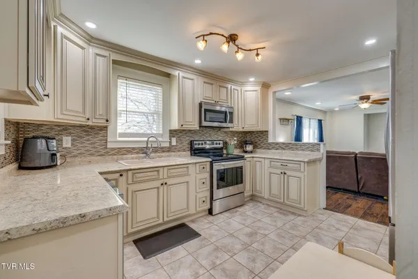 $277,000 | 2706 Gray Street, Johnson City, TN 37604