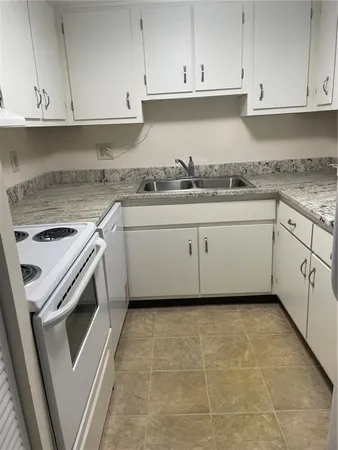 $1,395 | 7701 Starkey Road, Unit 622, Seminole, FL 33777