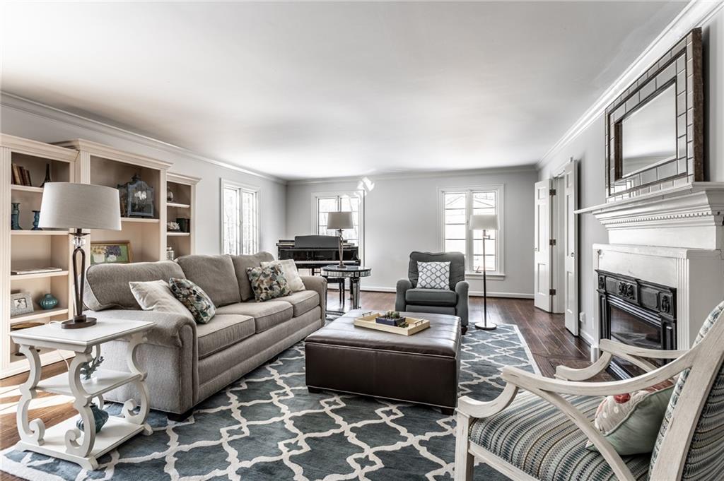 7979 Fox Run Road Indianapolis, IN 46278 - Photo 4 of 60 Gallery Image 4