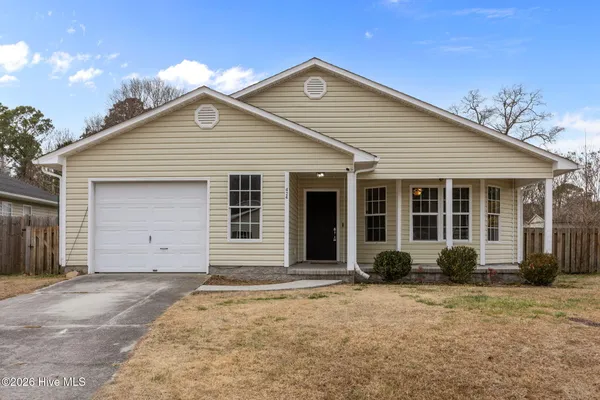 $272,000 | 424 Boysenberry Lane, Hubert, NC 28539