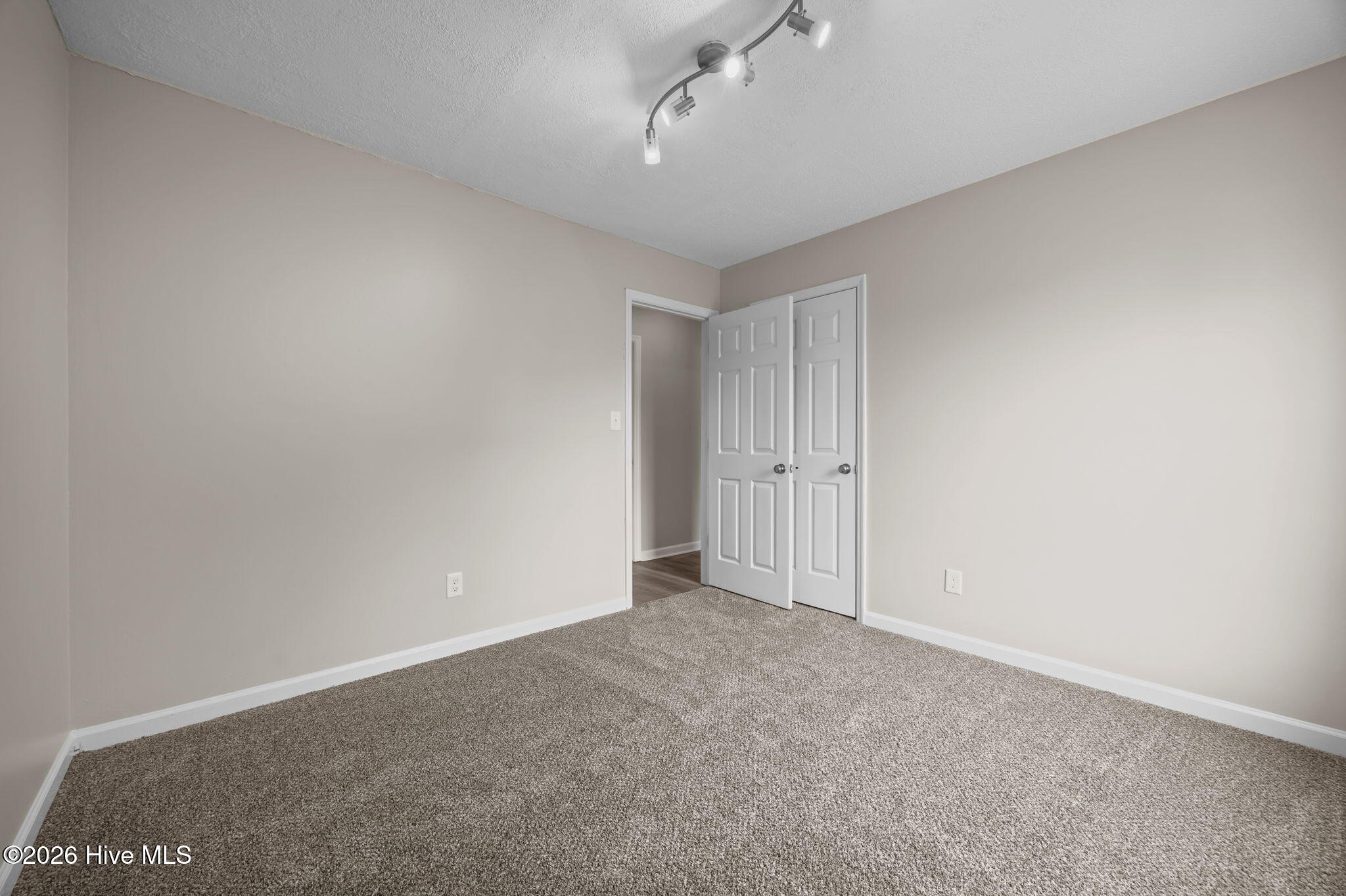 424 Boysenberry Lane Hubert, NC 28539 - Photo 11 of 49 11-web-or-mls-424 Boysenberry Ln. 18