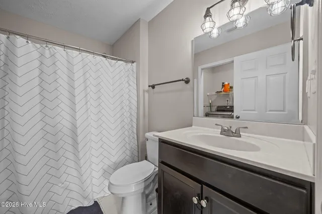 $275,000 | 424 Boysenberry Lane, Hubert, NC 28539