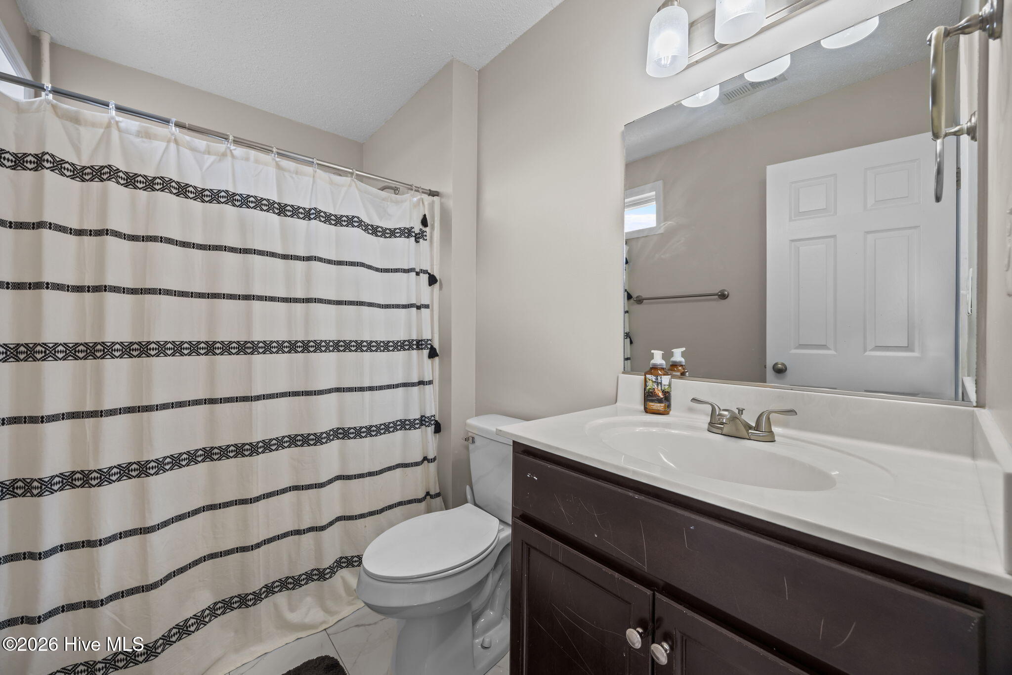 424 Boysenberry Lane Hubert, NC 28539 - Photo 18 of 49 18-web-or-mls-424 Boysenberry Ln. 39