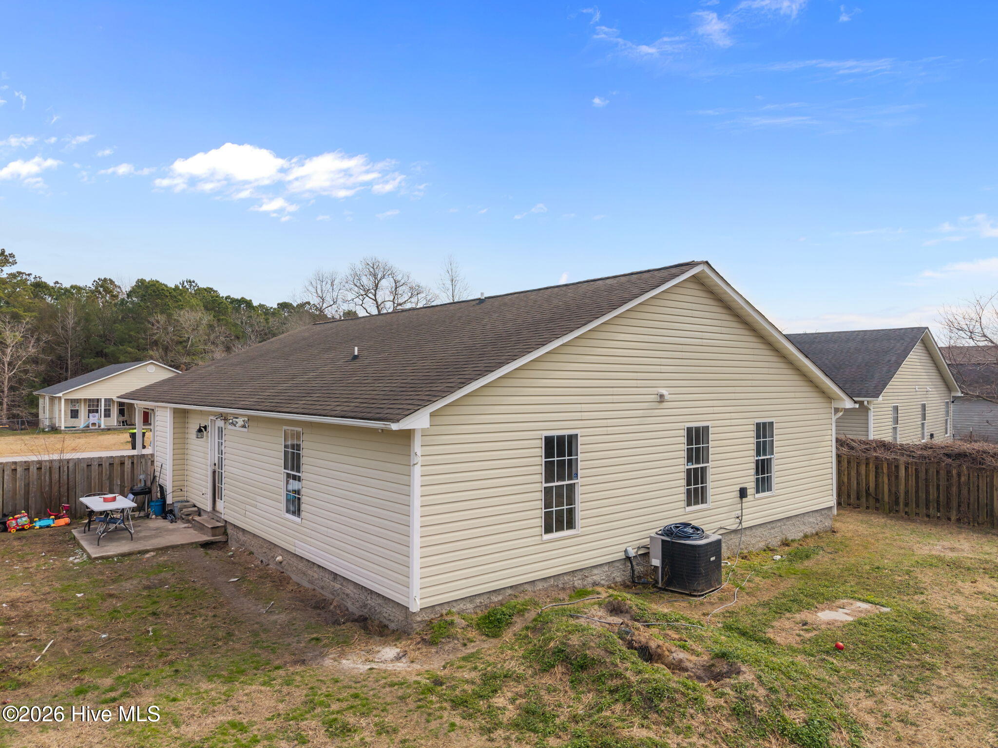 424 Boysenberry Lane Hubert, NC 28539 - Photo 32 of 49 32-web-or-mls-424 Boysenberry Ln. 78