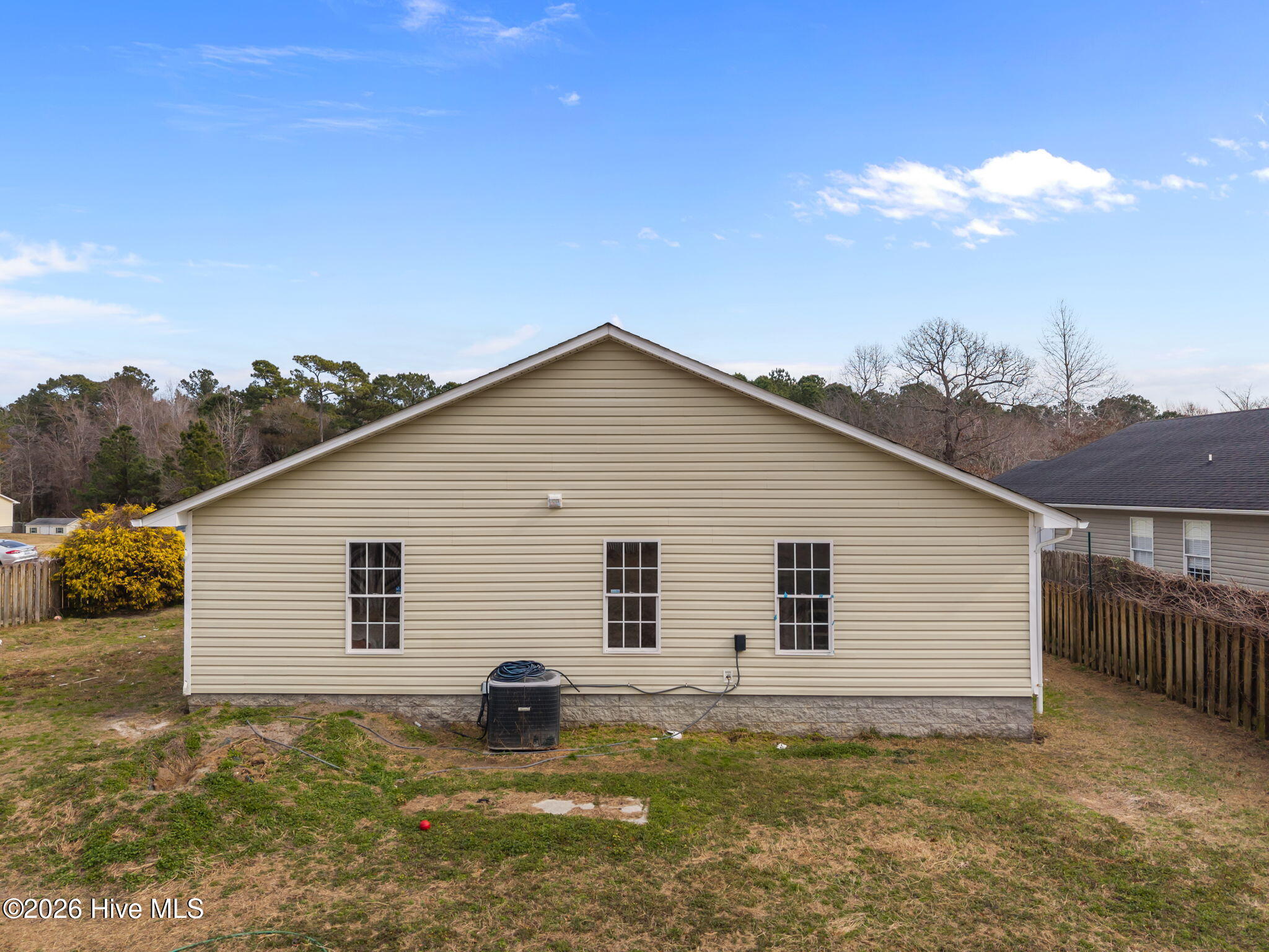 424 Boysenberry Lane Hubert, NC 28539 - Photo 4 of 49 4-web-or-mls-424 Boysenberry Ln. 77