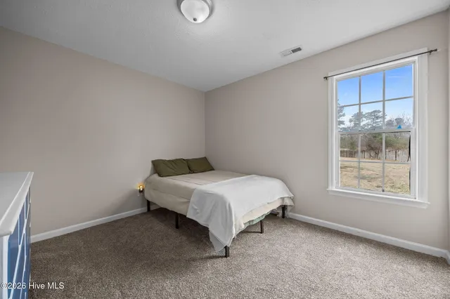 $275,000 | 424 Boysenberry Lane, Hubert, NC 28539