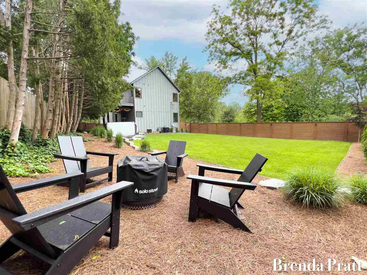 509 Manhattan Road East Grand Rapids, MI 49506 - Photo 18 of 48