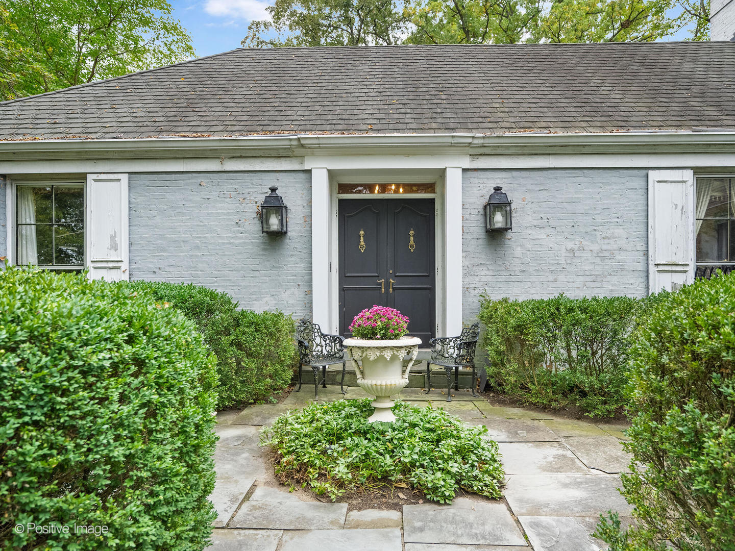 704 Bittersweet Lane Hinsdale, IL 60521 - Photo 2 of 20