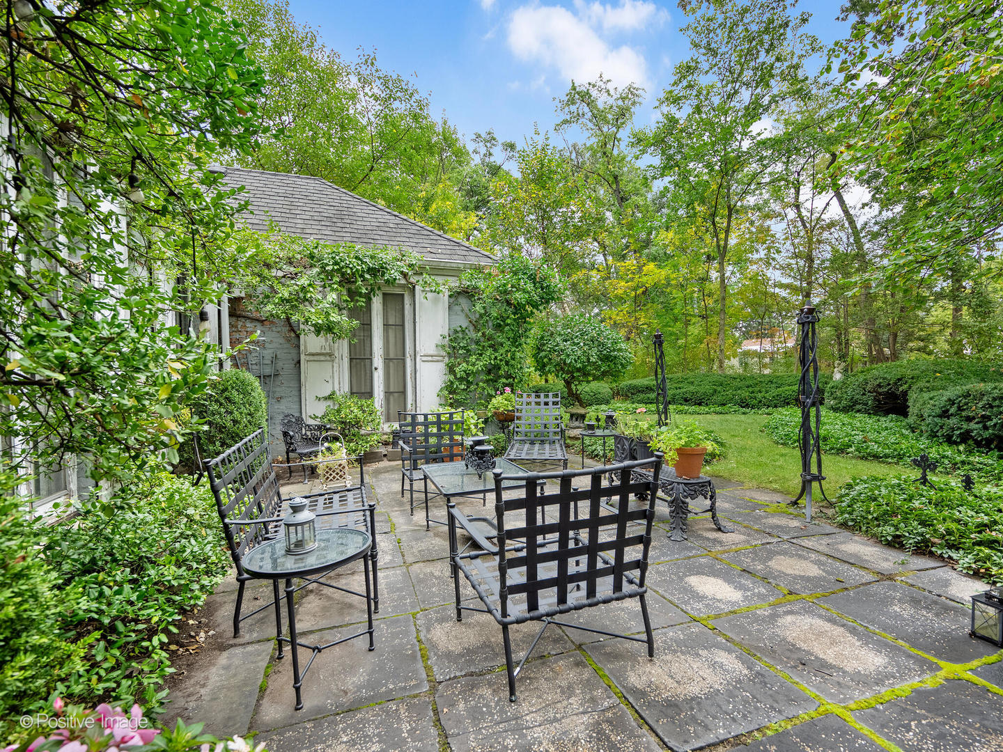 704 Bittersweet Lane Hinsdale, IL 60521 - Photo 6 of 20